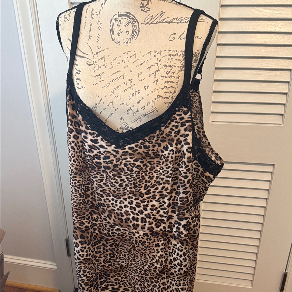 BloomChic Leopard Print Maxi Dress with Black Lace Trim